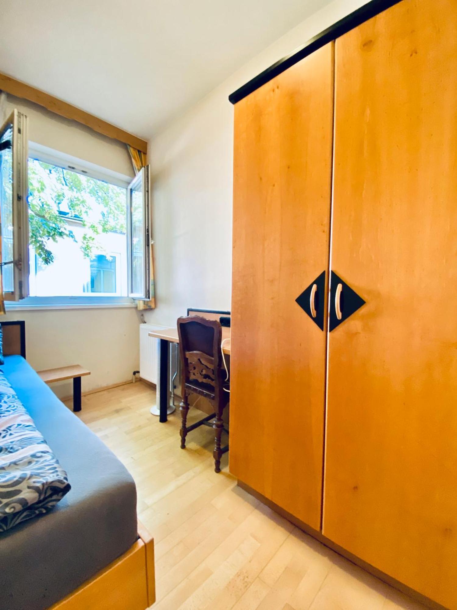 Affordable Central Rooms, 10-Min To Lugner City Wina Bagian luar foto