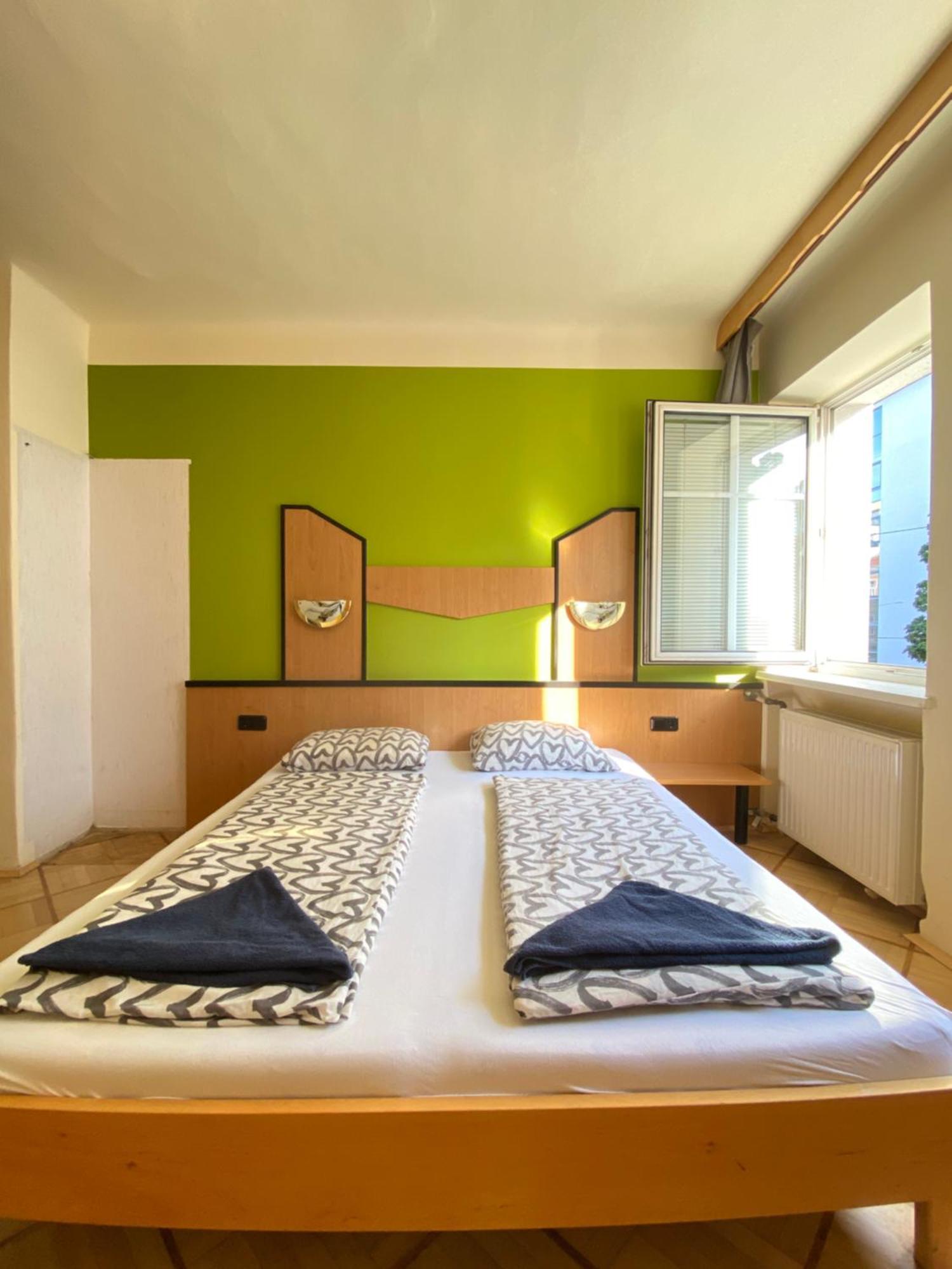 Affordable Central Rooms, 10-Min To Lugner City Wina Bagian luar foto