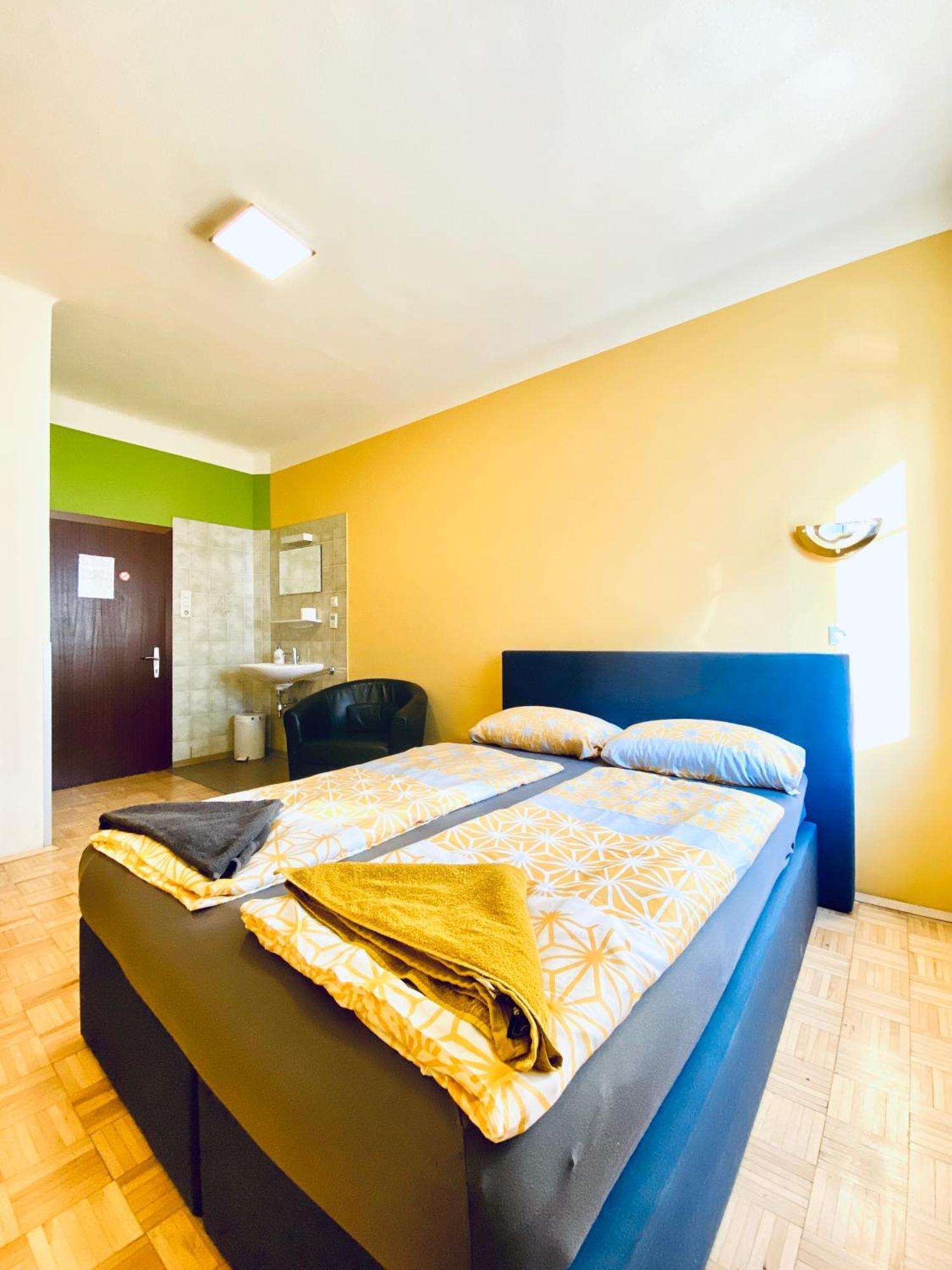 Affordable Central Rooms, 10-Min To Lugner City Wina Bagian luar foto