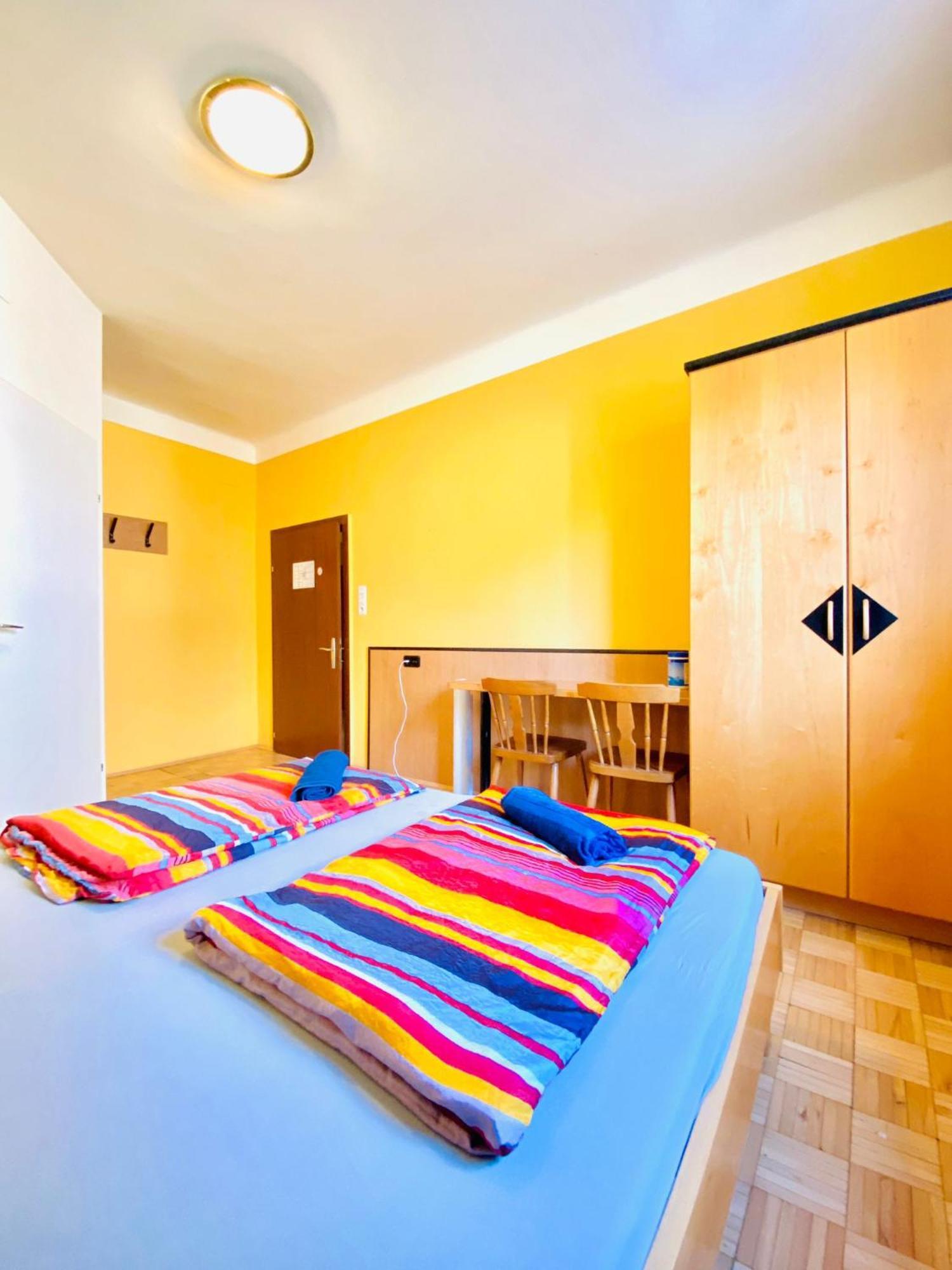 Affordable Central Rooms, 10-Min To Lugner City Wina Bagian luar foto