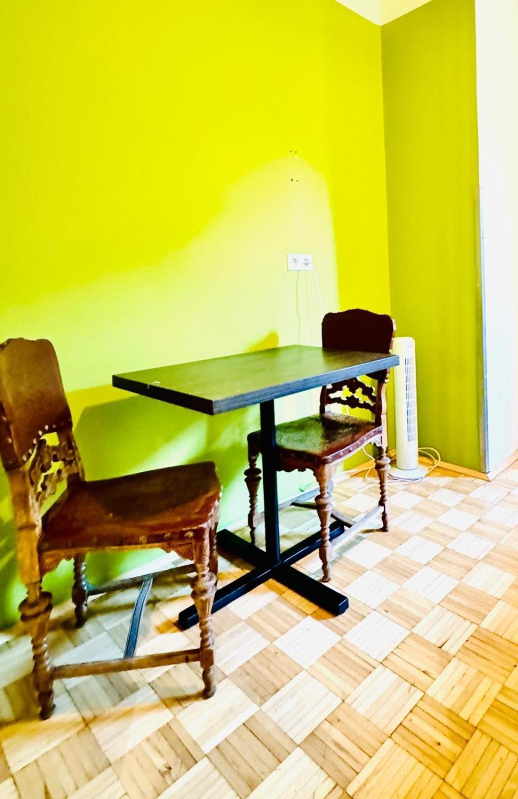 Affordable Central Rooms, 10-Min To Lugner City Wina Bagian luar foto