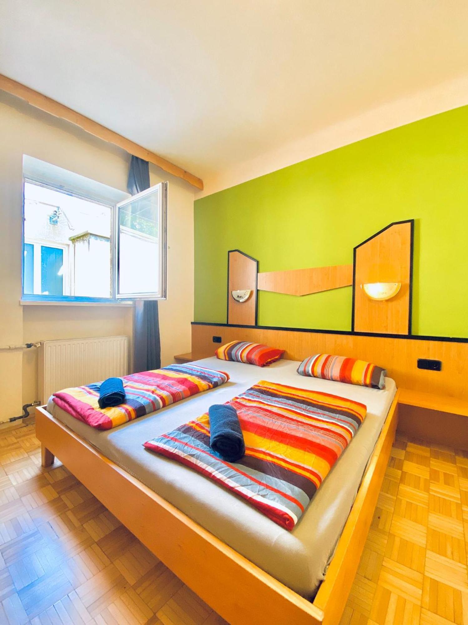 Affordable Central Rooms, 10-Min To Lugner City Wina Bagian luar foto