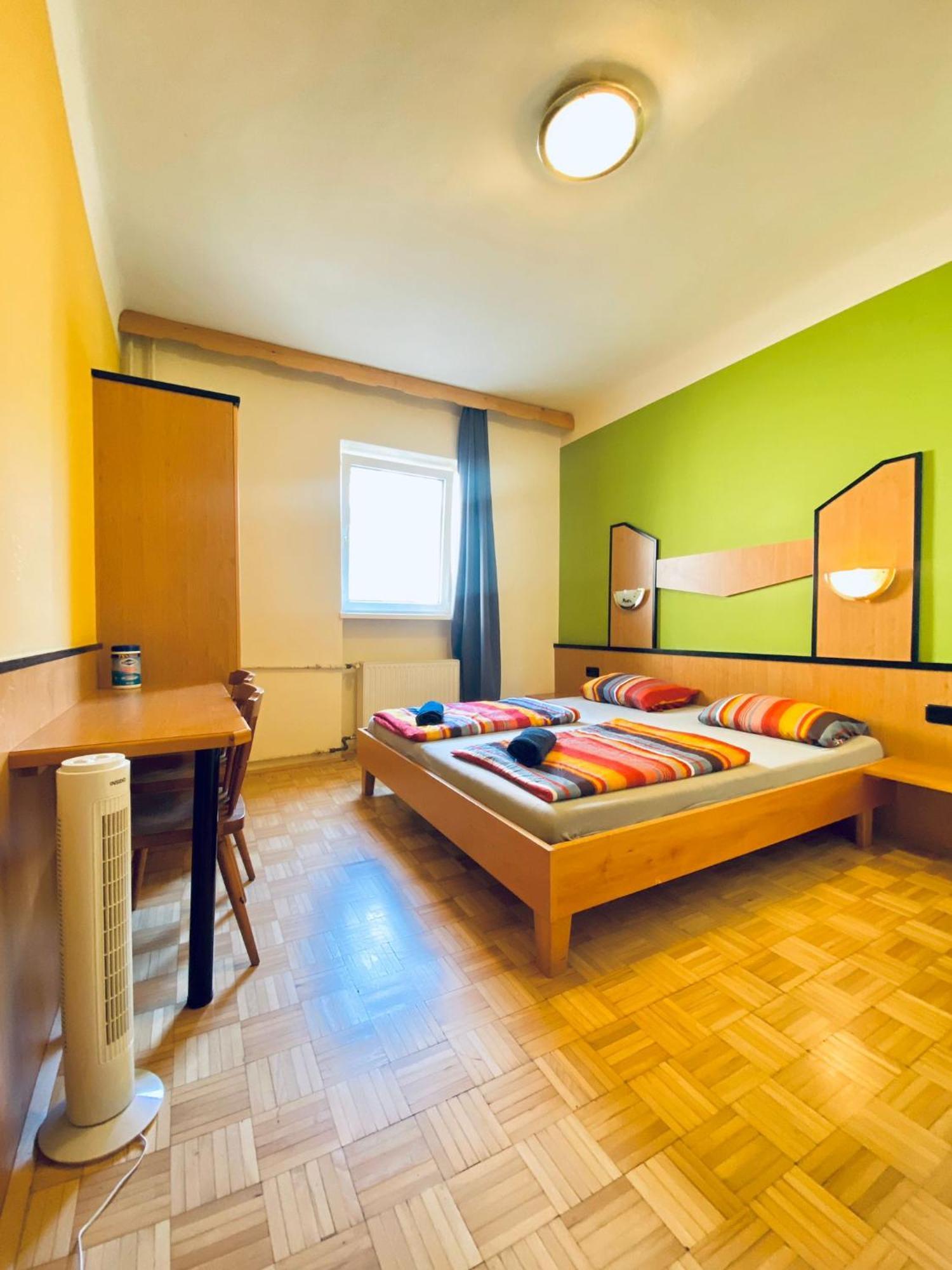 Affordable Central Rooms, 10-Min To Lugner City Wina Bagian luar foto